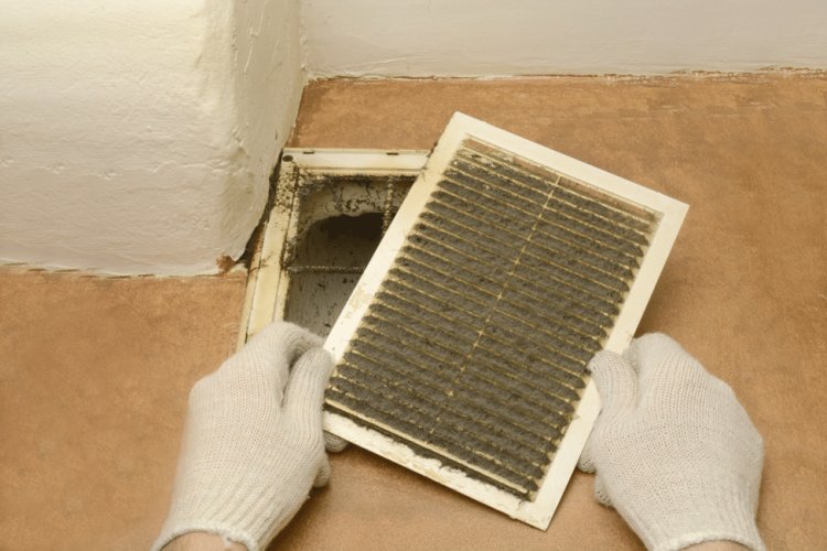 4 Best Floor Duct Cleaning Tips to Extend Lifespan of Ducts