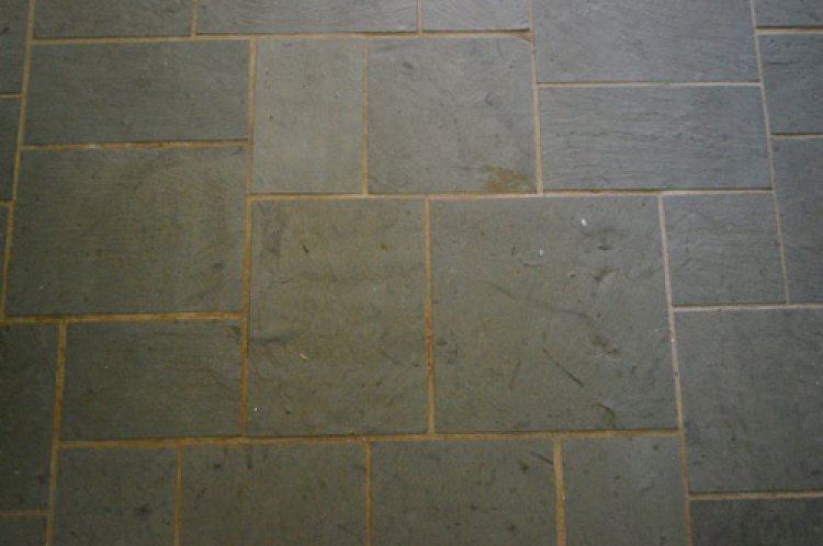 5 Unbeatable Ways To Restore Discoloured Grout And Tiles